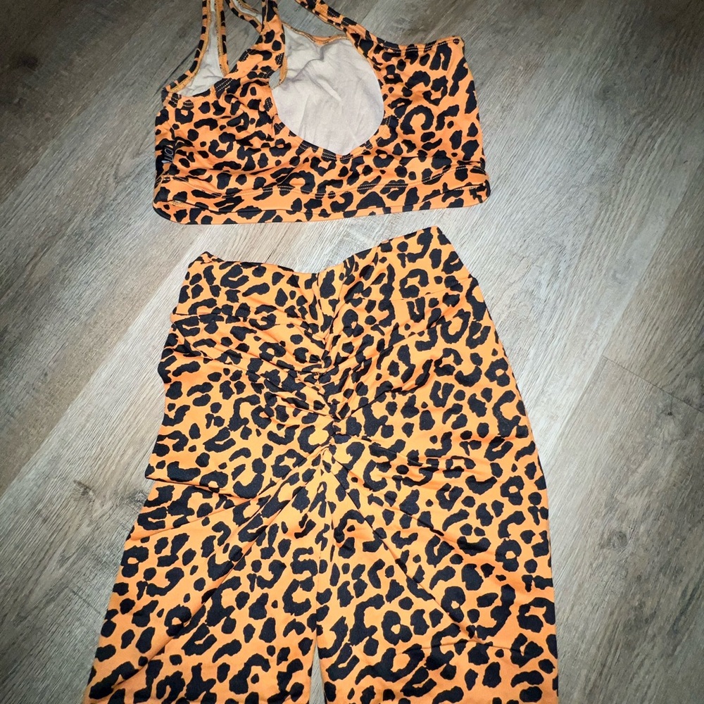 LICI OUTFIT